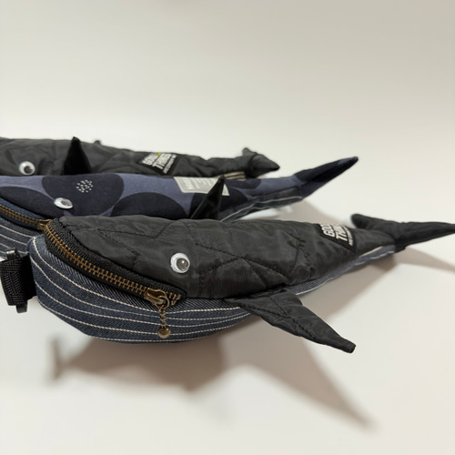 冬の贈り物にも♥かわいいクジラポーチ ペンケース・眼鏡ケースにも