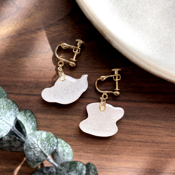 Milktea earring｜紅茶のティーポット＆ティーカップイヤリング・ピアス 6枚目の画像