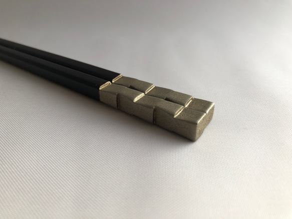 箸　市松　錫（すず）×溜塗（長さ21.5㎝） 3枚目の画像