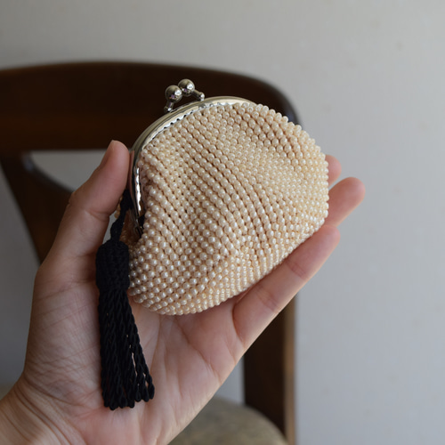 ビーズ編みのちょうどいいがま口/ クリーム×紺 がま口 853 通販