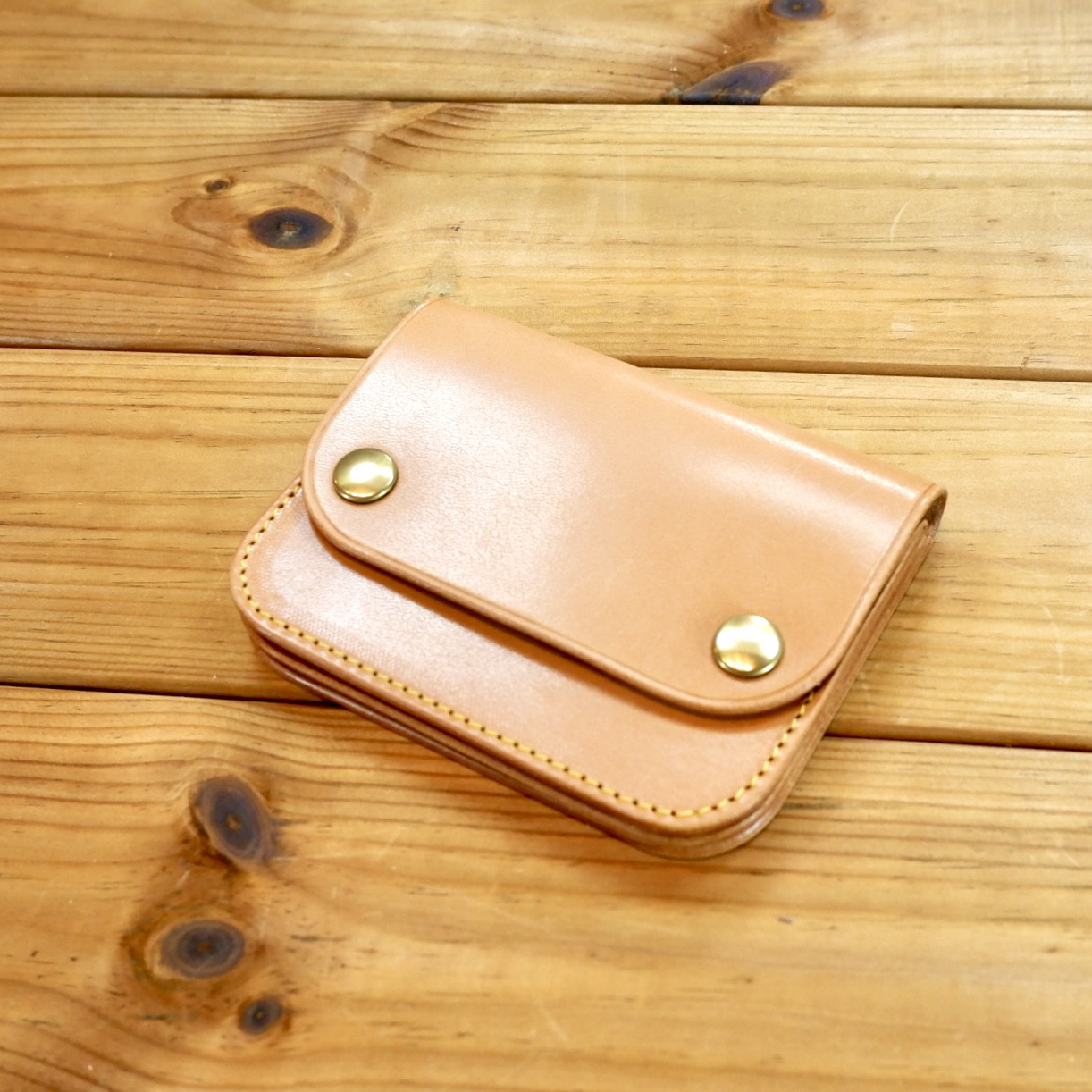 レザークラフトのご紹介 トコ磨き コバ磨き 革小物のお店 ＊koron