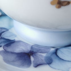 涼やかあじさいのカップ＆ソーサー　紫陽花畑 アジサイ 蝶々 6枚目の画像