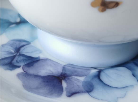 涼やかあじさいのカップ＆ソーサー　紫陽花畑 アジサイ 蝶々 6枚目の画像