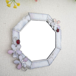 ✴︎:.｡青の煌めき 白い花の青色八角形鏡♪ 花3つ（size20.5/Max23
