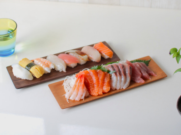 サンマを乗せるのにちょうどいい木製皿（ウォールナット長皿） 5枚目の画像