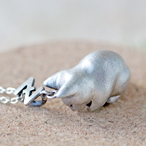 ゴロ猫のシルバーペンダント ネックレス・ペンダント GINNEZU