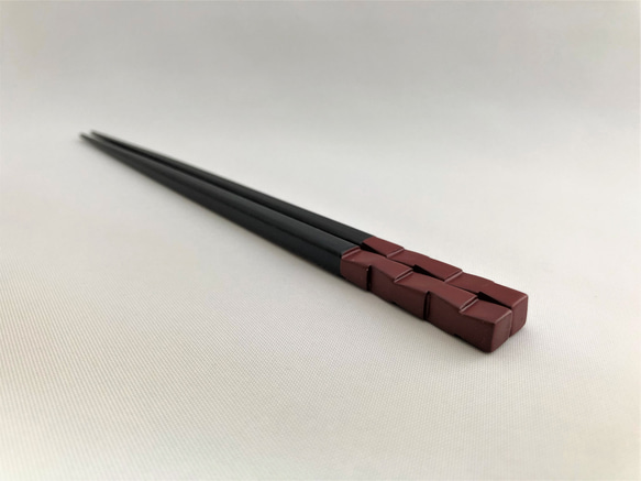 箸　市松　朱×溜塗（長さ21.5㎝） 4枚目の画像
