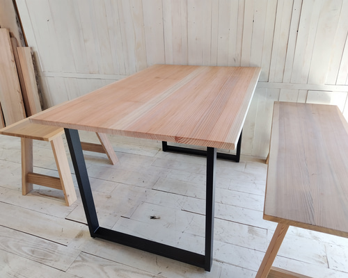 展示品　メープル無垢材　ダイニングテーブル　アイアン　机　デスク　モダン 展示品 メープル無垢材 ダイニングテーブル アイアン 机 デスク モダン