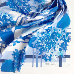迷你圍巾｜繡球花・藍色「美麗的藍色季節」（棉質） 第2張的照片