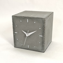 キューブ時計C-type コンクリート製　-コンクリート/モルタル/セメント雑貨- 1枚目の画像