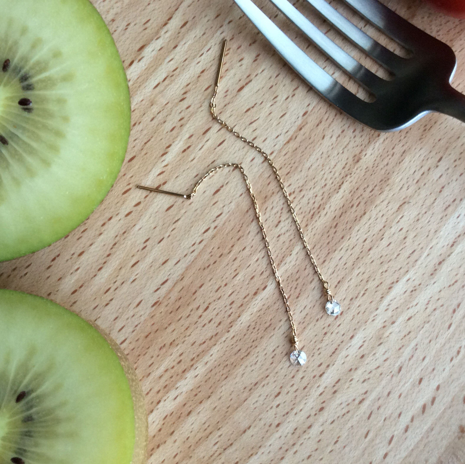 氷のかけらみたいなローズカットダイヤのピアス 0.17-0.18ct  K10 28,120円