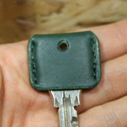 マットグリーンのキーカバー　 3枚目の画像