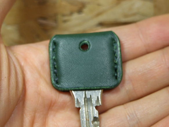 マットグリーンのキーカバー　 3枚目の画像