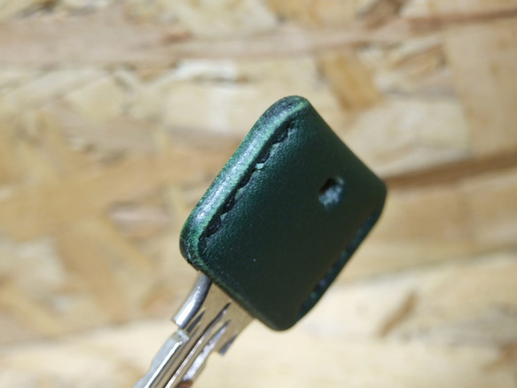 マットグリーンのキーカバー　 6枚目の画像