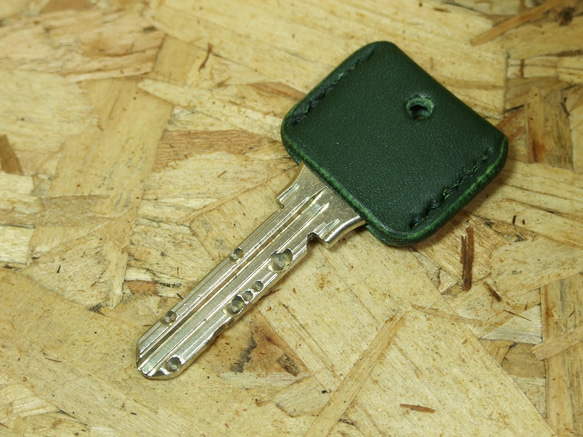 マットグリーンのキーカバー　 8枚目の画像