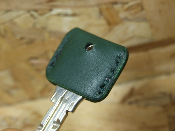 マットグリーンのキーカバー　 7枚目の画像