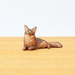 木彫りの茶トラ猫 香箱座り その他置物 村山木彫工房 通販 12935093