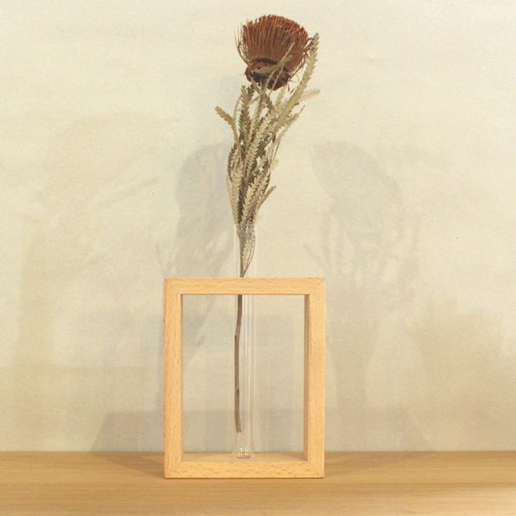 フラワーベース シングル 花瓶 一輪挿し 木製 試験管 モダン 北欧 韓国インテリア ナチュラル シンプル 花 置物 3枚目の画像