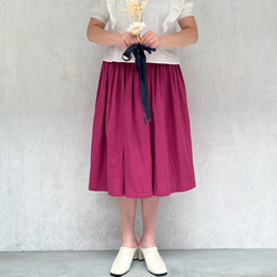 ワッシャーダブルガーゼのミモレ丈ギャザースカート アザレア 2枚目の画像