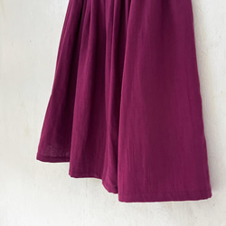 ワッシャーダブルガーゼのミモレ丈ギャザースカート シチリアンパープル 11枚目の画像