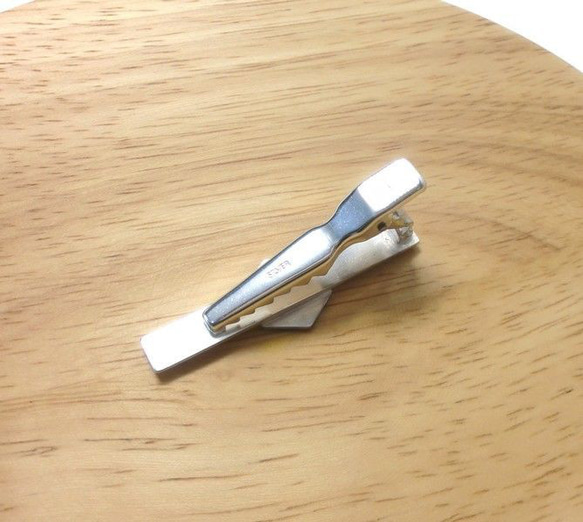 ベンゼン環 シルバー ネクタイピン ネクタイピン パッケージに入れてお届けいたします 春先はネクタイピンのご注文がとても多い時期です 在庫のある時期にお早目にご注文をご検討ください