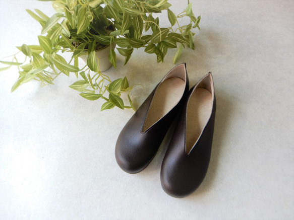 すぽっと履けて♪楽ちん♪♪幅広対応・Ⅴカット・大人ナチュラル・柔らか・フラットシューズ・105 8枚目の画像