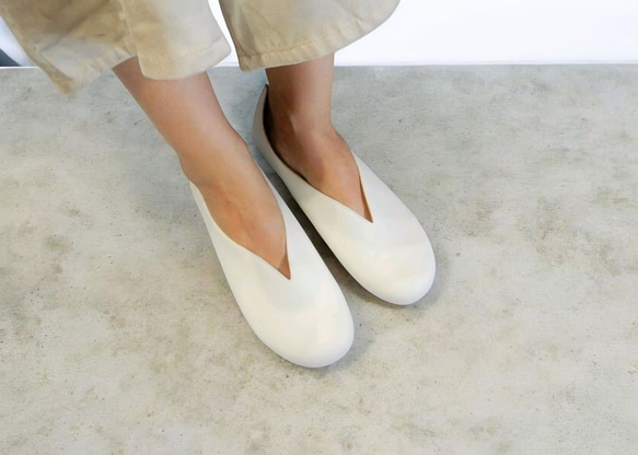 すぽっと履けて♪楽ちん♪♪幅広対応・Ⅴカット・大人ナチュラル・柔らか・フラットシューズ・105 3枚目の画像