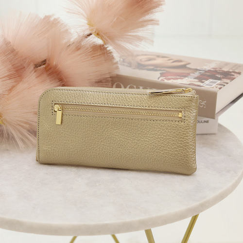 シャンパンゴールド】上品かつ高級感のある薄マチ軽量で大きく使えるL