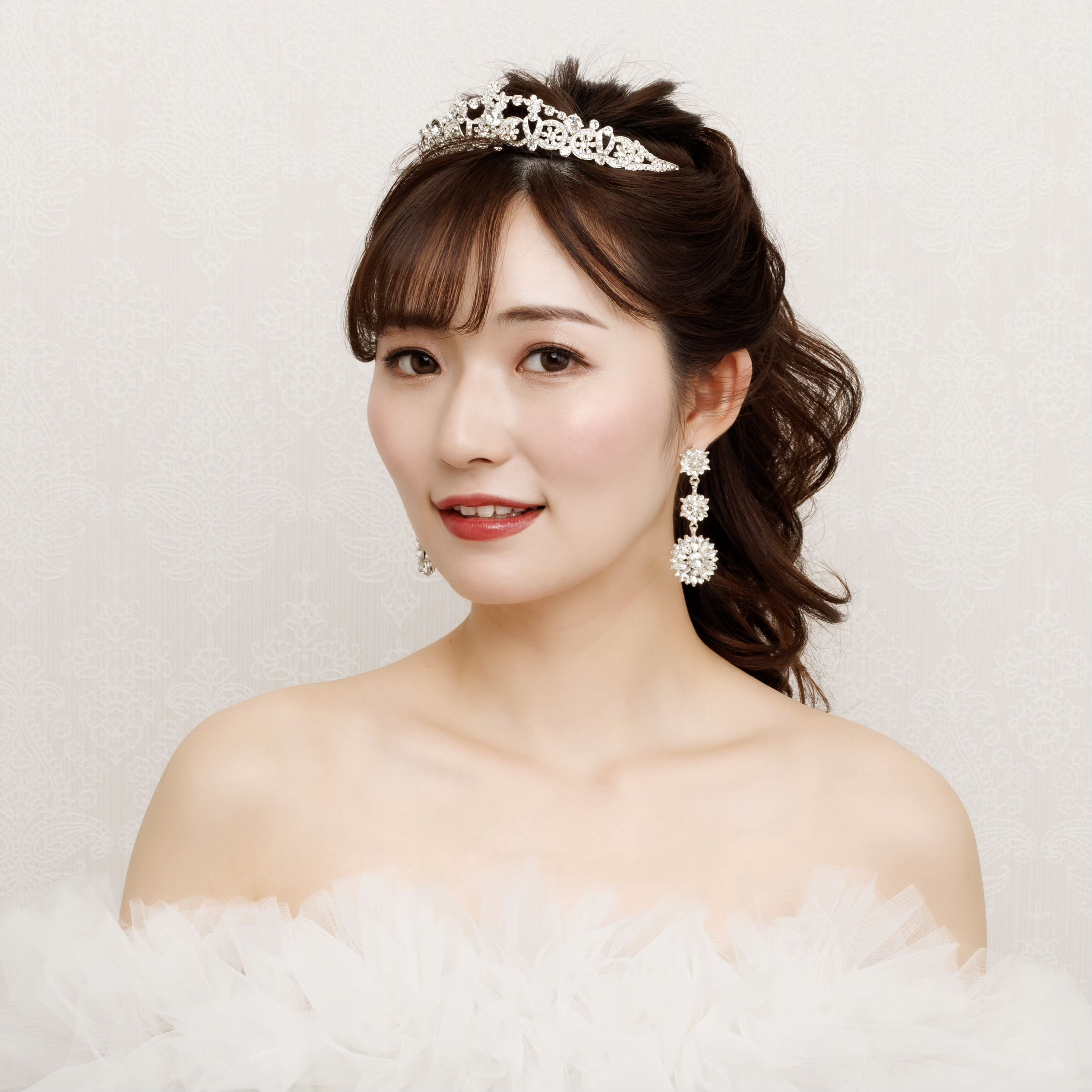 ティアラ　ウエディング　　スワロ　ビジュー　前撮り　シルバー　挙式用ティアラTLM234 9,605円