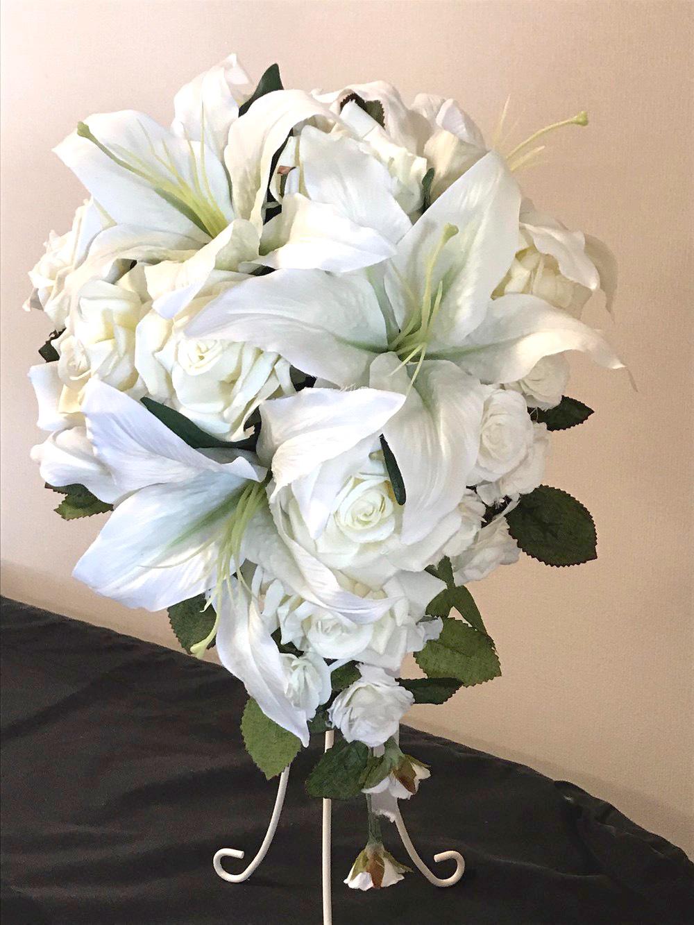 ユリとバラのキャスケードブーケ&ブートニア ブーケ api