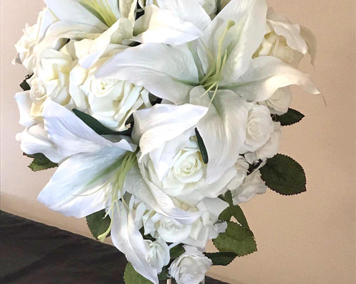 ウェディングブーケ ユリブーケ ブートニア付き ウェディングブーケ ユリブーケ ブートニア付き ウェディング