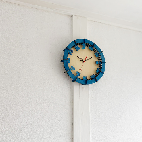 モダン（英語）」木製掛け時計 インテリア ギフト 北欧 スタイリッシュ