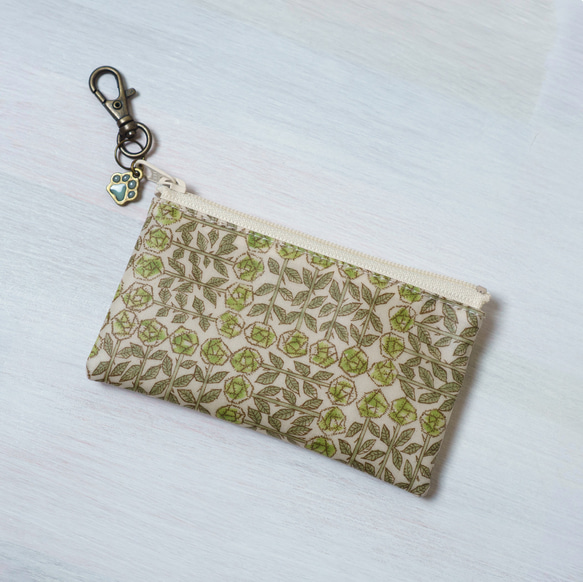 キーポーチ Sleeping Rose　リバティラミネート生地 6枚目の画像