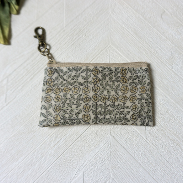 キーポーチ Sleeping Rose　リバティラミネート生地 9枚目の画像