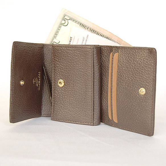 【刻印可】　コロンと可愛いサイズ感の三つ折り財布　　ブラック　 エンブレム　MH0658 3枚目の画像