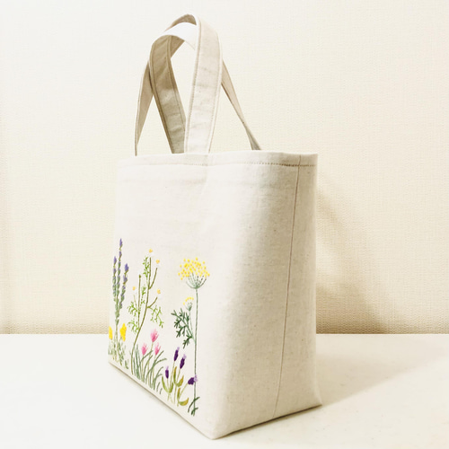 ハンドメイド 刺繍 ハ― ブガ― デンのト― トバック ハンドメイド 刺繍 ハ― ブガ― デンのト― トバック 🌿手刺繍