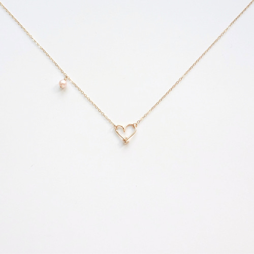 デルタ 三角ダイヤモンドネックレス マリハゴールド14K