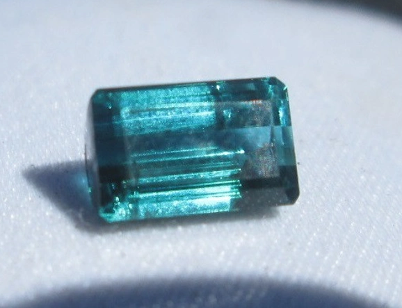 最高級品質！ブラジル産インディゴライトトルマリン（ブルートルマリン）ルース　3カラット 天然非加熱インディゴライト 101,750円