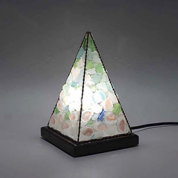 シーグラスと桜貝のランプ　ピラミッドランプMー1 1枚目の画像