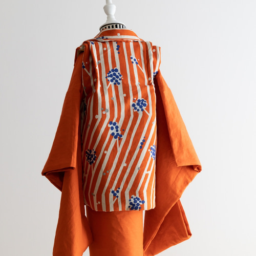 着物❗️被布❗️オレンジ❗️3歳❗️七五三 七五三 3歳女の子用被布[レトロモダン](被布)オレンジ無地(着物)黄色に