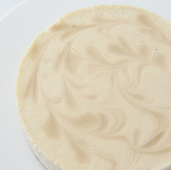 グルテンフリー ヴィーガンスイーツ RAW塩バニラケーキ15cmホール 卵・乳製品、動物性食品不使用 3枚目の画像