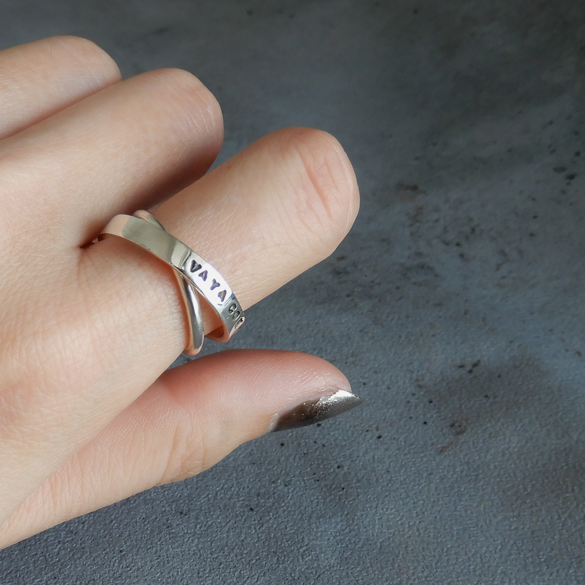 【再販・サイズ調整可】クロスリングS / silver　R038