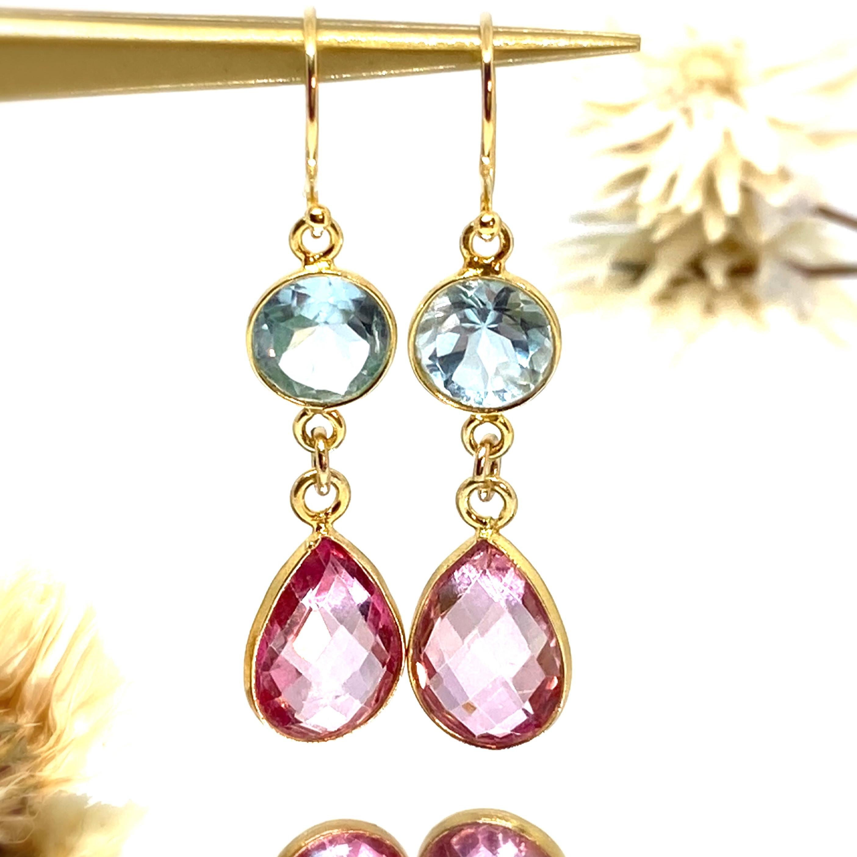 【天然石】宝石質ピンクトパーズ（11月誕生石）とブルートパーズのピアス(イヤリング変更可) 5,015円