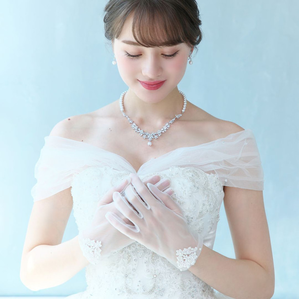 オーガンジーグローブ【リリア】(OG-17) |結婚式 挙式 レース ナチュラル ウエディング 花嫁 ショート 刺繍 2枚目の画像