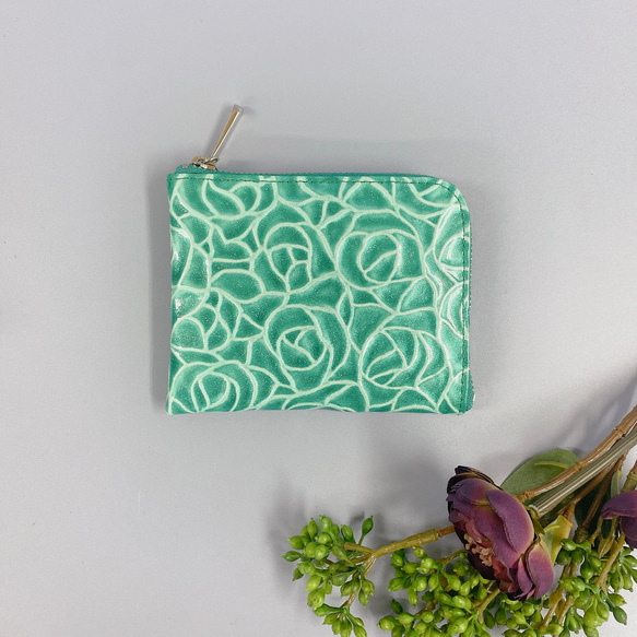 薄くて軽いL字長財布 24枚カードポケット エナメルローズ ／ グリーン 9枚目の画像