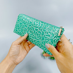 薄くて軽いL字長財布 24枚カードポケット エナメルローズ ／ グリーン 3枚目の画像