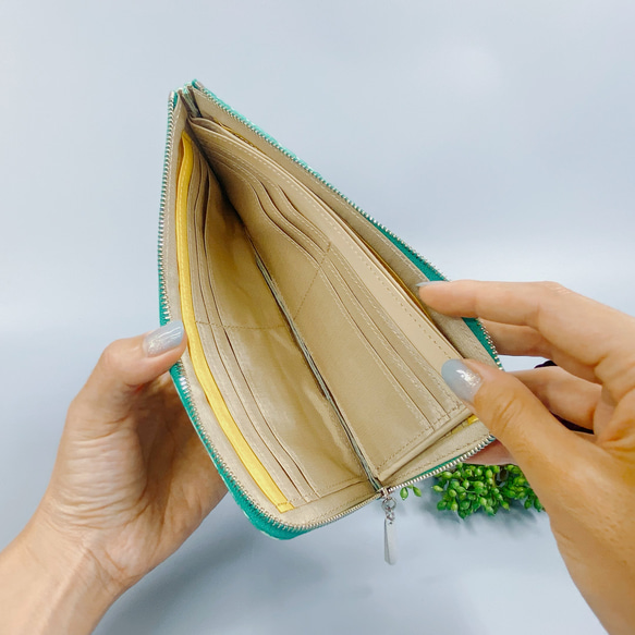 薄くて軽いL字長財布 24枚カードポケット エナメルローズ ／ グリーン 5枚目の画像