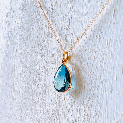 【Hei】raindrop pendant necklace〜雨の雫のネックレス★韓国発 Hei】raindrop pendant necklace〜雨の雫のネックレス☆韓国発