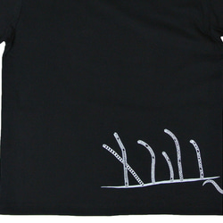 オキナワノ　チンアナゴTシャツ　黒　メンズ 4枚目の画像