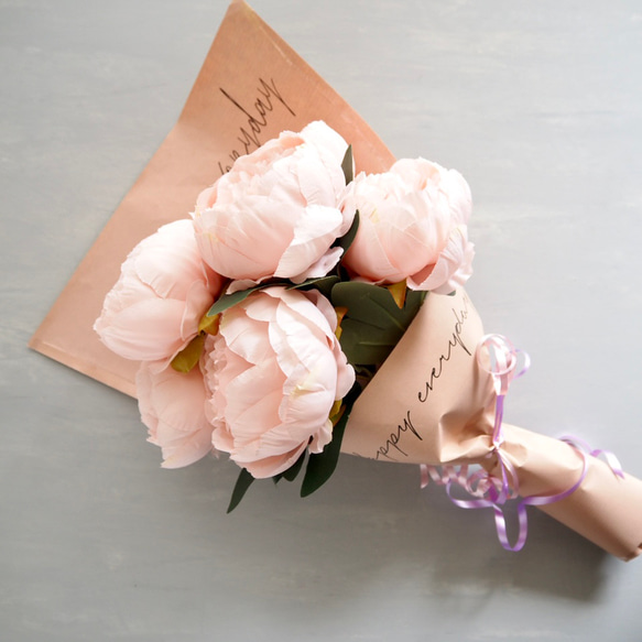 ボリューム満点！7輪咲きふんわりピオニーブーケ【ピンク】花器別売り 15枚目の画像
